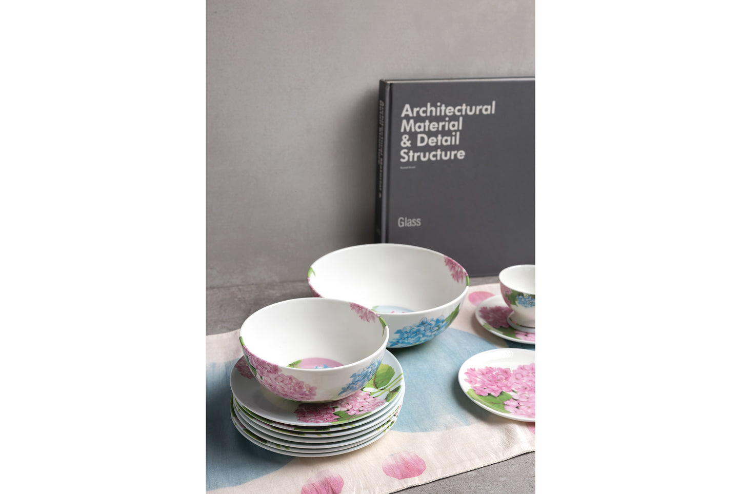 Supper Club x Two Up Two Down Blissful Bloom Table Runner Circles